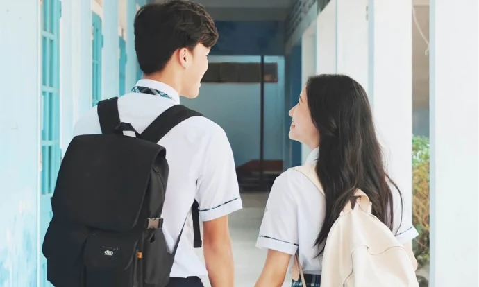 Con gái lớp 8 có người yêu, nghĩ về quá khứ mẹ giật mình lo sợ